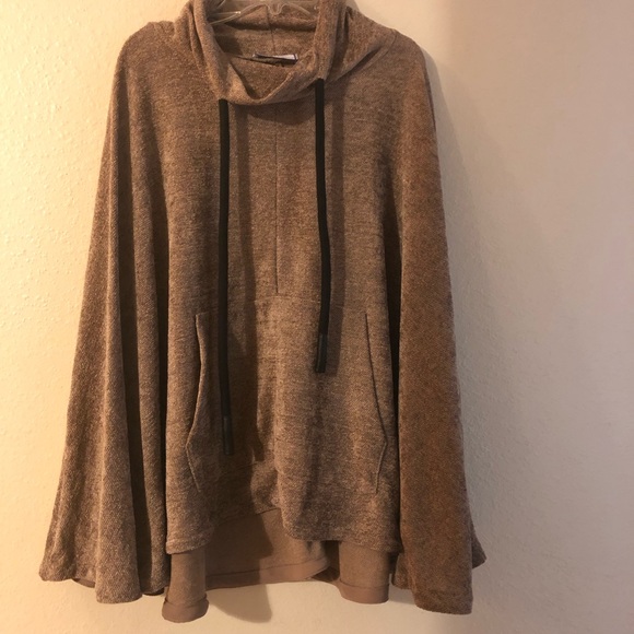 Zara Poncho sweater with sleeves - Picture 5 of 7